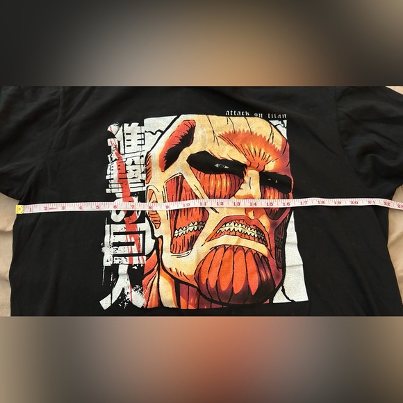Black Attack on Titan Graphic T-Shirt - Picture 5 of 5